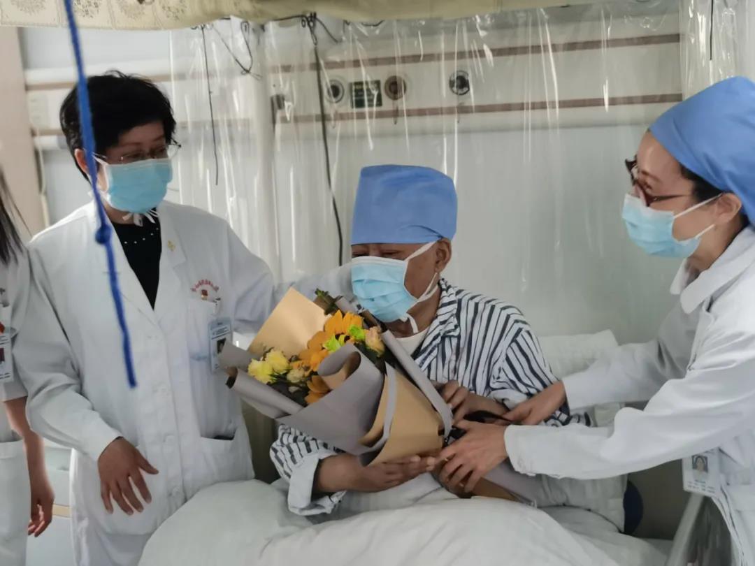 青浦首例“自体造血干细胞移植治疗”患者顺利出舱(图1)