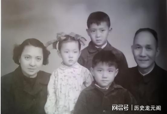 他被通知入京休养拒绝了身处困境找宋任穷帮忙才顺利脱身(图1)