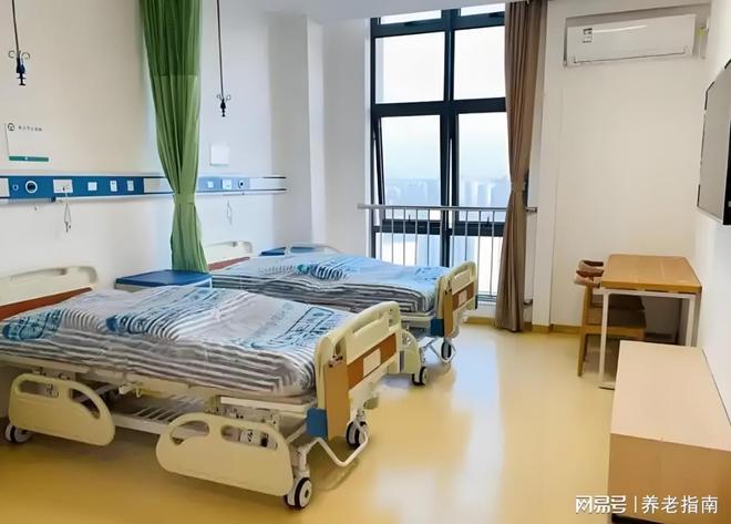 上海感恩护理院探院报告：专业医疗团队+24小时护理+康复训练设施(图2)