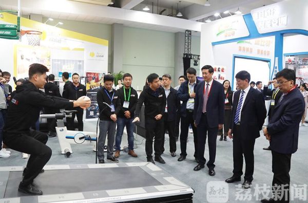 记者体验零下130℃冷冻舱原来不是冷这么简单！（视频）(图3)