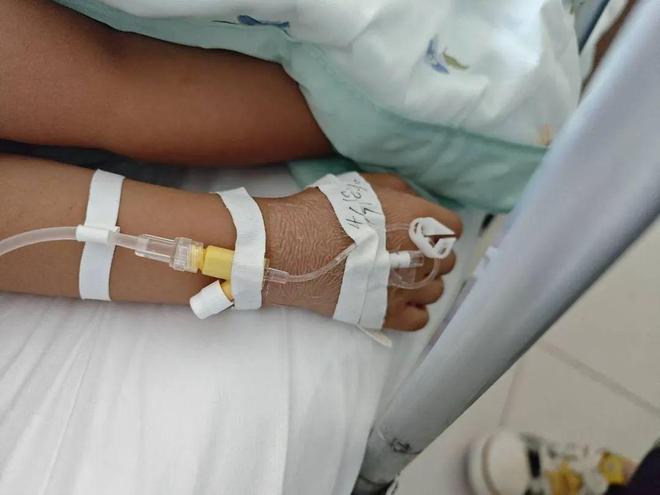 甘肃天水幼儿园铅中毒事件：专家称智商很难恢复有家长伤心过度被抢救(图4)