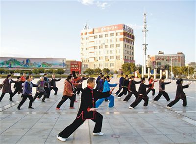 银龄生活也可以很动感（体育大看台）