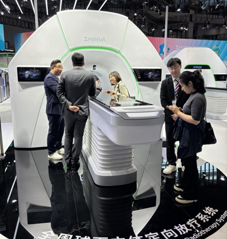 新华医疗亮相第93届CMEF 展示多领域智慧创新成果